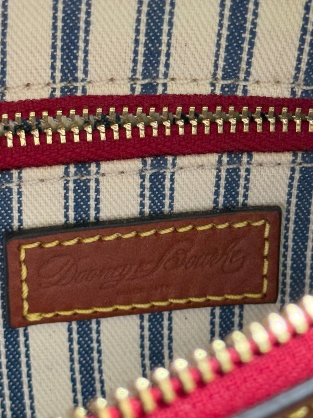 Dooney & Bourke Green Crossbody with Tan Trim - Picture 8 of 9